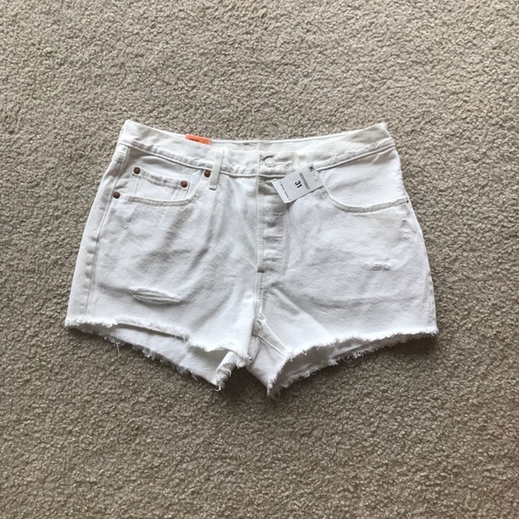 ✨Last1  NWT Levi’s 501 High Rise white Jean Shorts - Picture 6 of 7